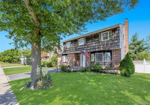 2nd image of 15a Totten St, Oyster Bay, NY 11714 | MLS# 1017392