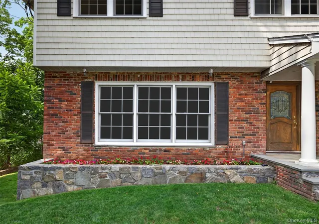 Photo 2 of Single family home for sale at 7 Overlook Rd, Greenburgh, NY 10522 | MLS# 1017400 | Listing updated on 2026-08-02