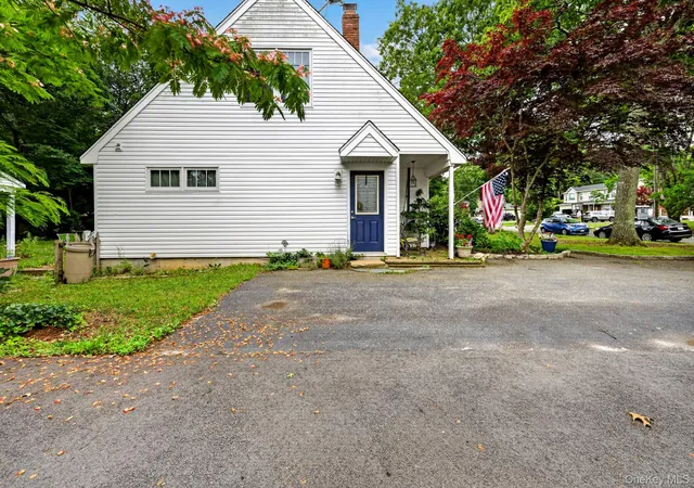 Photo 3 of Single family home for sale at 125 Keller Dr, Brookhaven, NY 11950 | MLS# 1017411 | Listing updated on 2026-09-25