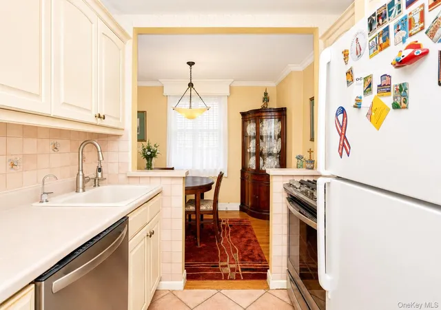 Photo 4 of House for sale at 182-12 Horace Harding Expy #1K, New York, NY 11365 | MLS# 1017419 | Listing updated on 2026-09-30
