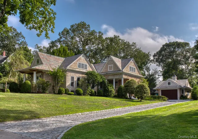 2nd image of 54 Palmer Ter, Sag Harbor, NY 11963 | MLS# 1017424