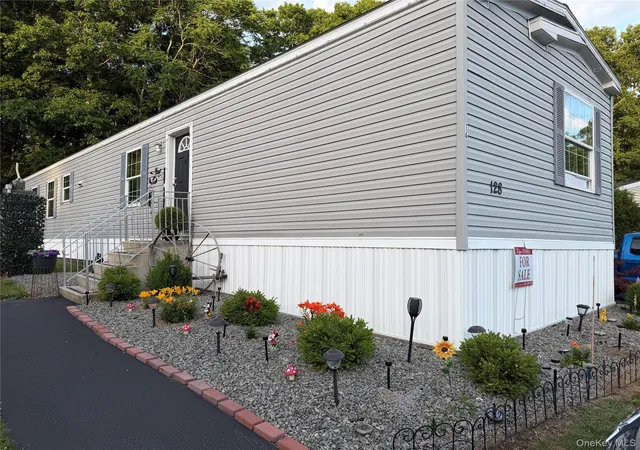 Homes for sale in East Fishkill, NY | 128 Winding Wood Rd, East Fishkill, NY 12533 | MLS# 1017428