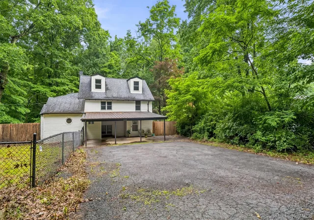 Photo 2 of Sale Pending at 425 Old Dutch Holw Rd, Monroe, NY 10950 | MLS# 1017442 | Listing updated on 2026-09-18