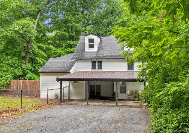 Photo 4 of Sale Pending at 425 Old Dutch Holw Rd, Monroe, NY 10950 | MLS# 1017442 | Listing updated on 2026-09-18