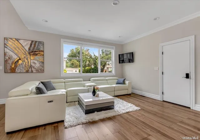 Photo 4 of Single family home for sale at 102 Kate Dr, New Hyde Park, NY 11040 | MLS# 1017445 | Listing updated on 2026-09-04