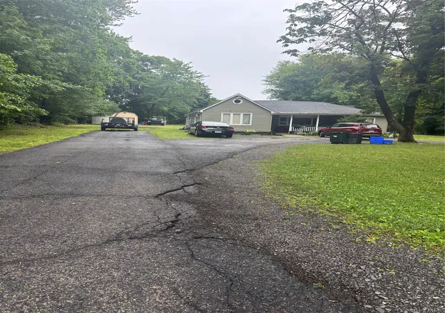 Homes for sale in Clarkstown, NY | 14 Louis Rd, Clarkstown, NY 10956 | MLS# 1017449
