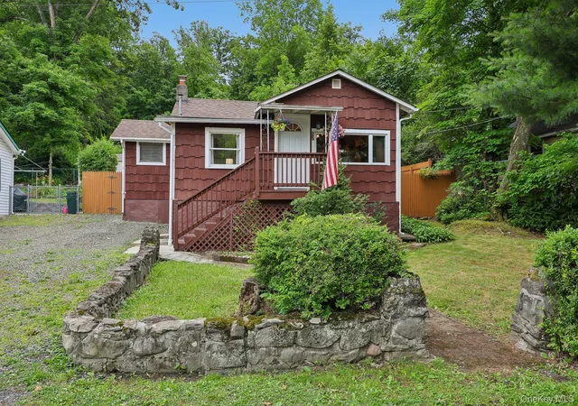 Photo 1 of Single family home for sale at 25 Sylvan Trl, Blooming Grove, NY 10950 | MLS# 1017469 | Listing updated on 2026-09-01