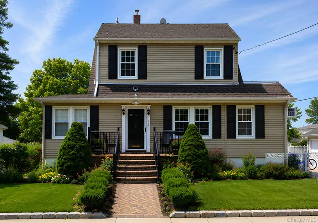1st image of 64 Avondale St, Valley Stream, NY 11581 | MLS# 1017485