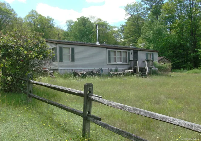 Homes for sale in Hancock, NY | 70 Bonnie Brook Rd, Hancock, NY 12776 | MLS# 1017500