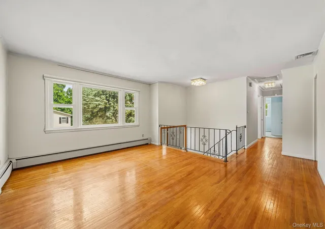 2nd image of 6 May Ct, Stony Point, NY 10980 | MLS# 1017512