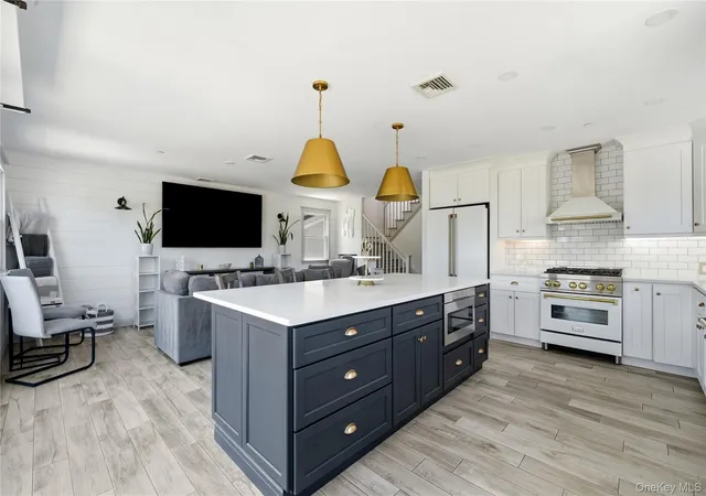 5th image of 35 Redfield Rd, Island Park, NY 11558 | MLS# 1017525