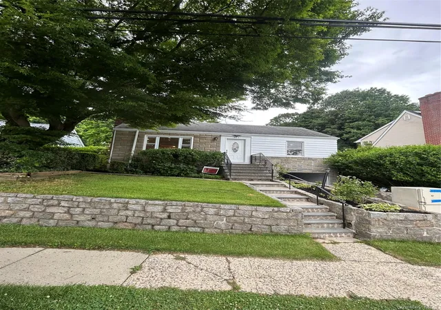 Photo 1 of Sale Pending at 207 Morsemere Ave, Yonkers, NY 10703 | MLS# 1017565 | Listing updated on 2026-08-14