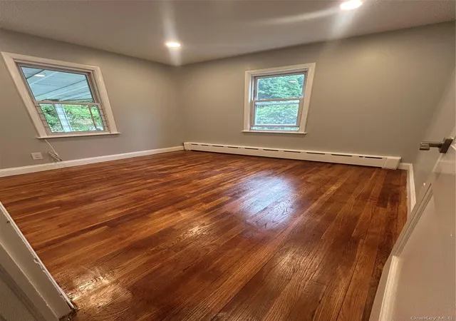 Photo 4 of Sale Pending at 207 Morsemere Ave, Yonkers, NY 10703 | MLS# 1017565 | Listing updated on 2026-08-14