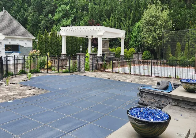 29th image of 7 Arista Ct, Dix Hills, NY 11746 | MLS# 1017578