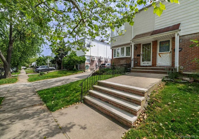 4th image of 6741 197Th St, Fresh Meadows, NY 11365 | MLS# 1017592