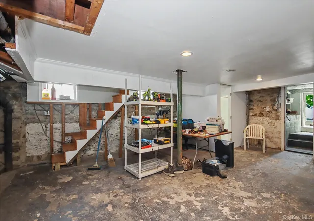 44th image of 31 Brookdale Ave, White Plains, NY 10603 | MLS# 1017593