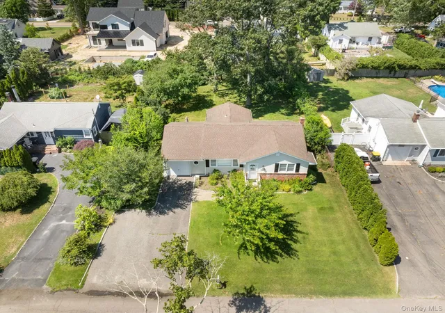 2nd image of 23 Staller Blvd, Southampton, NY 11946 | MLS# 1017600