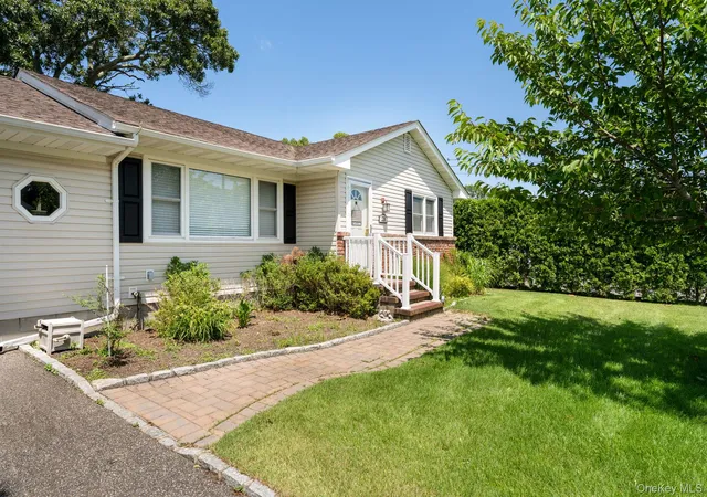 3rd image of 23 Staller Blvd, Southampton, NY 11946 | MLS# 1017600