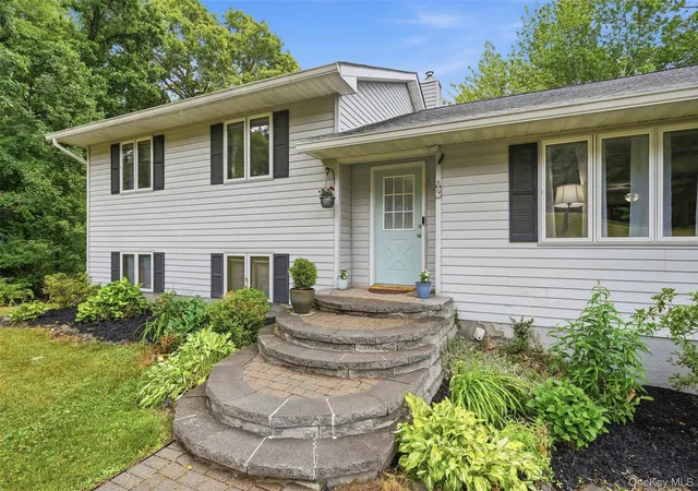 2nd image of 9 Roxanne Blvd, Lloyd, NY 12528 | MLS# 1017607