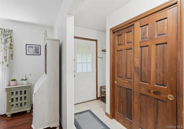Photo 3 of Single family home for sale at 9 Roxanne Blvd, Lloyd, NY 12528 | MLS# 1017607 | Listing updated on 2026-07-27