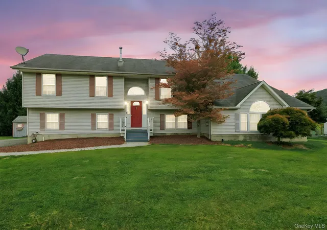 2nd image of 20 Bernadette Wy, Washingtonville, NY 10992 | MLS# 1017622