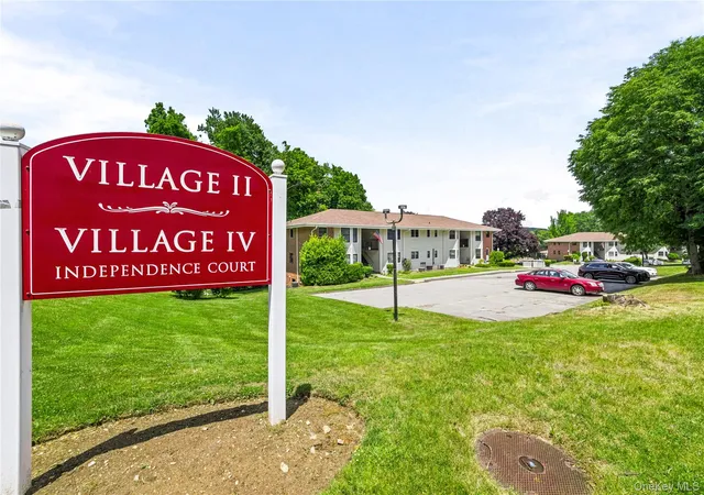 2nd image of 27 Walden Ct, Yorktown Heights, NY 10598