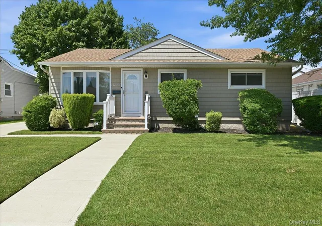 Photo 33 of Sale Pending at 672 Anderson Ave, Hempstead, NY 11010 | MLS# 1017635 | Listing updated on 2026-09-02