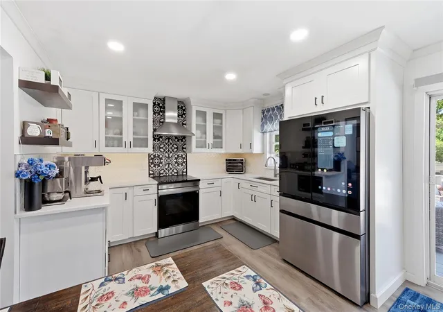 5th image of 202 Whittier Dr, Mastic Beach, NY 11951 | MLS# 1017640