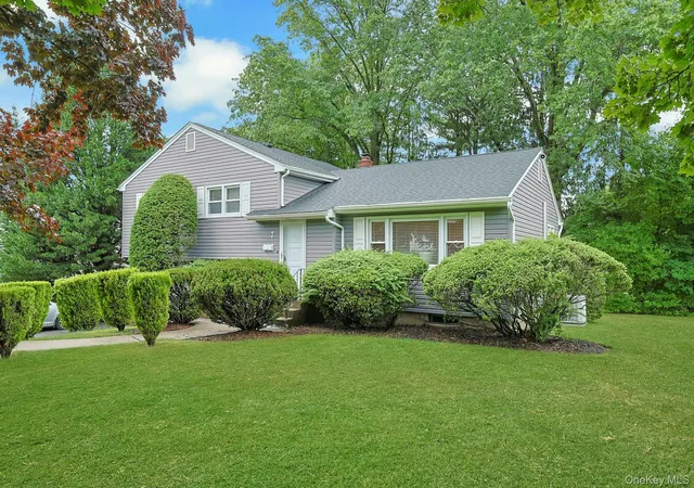 Photo 2 of Sale Pending at 7 Stewart Pl, Ramapo, NY 10977 | MLS# 1017648 | Listing updated on 2026-08-06
