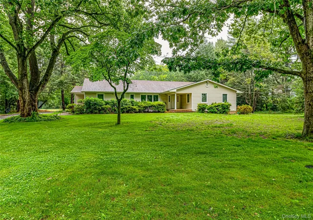 1st image of 8 Woodvale Dr, Syosset, NY 11791 | MLS# 1017676