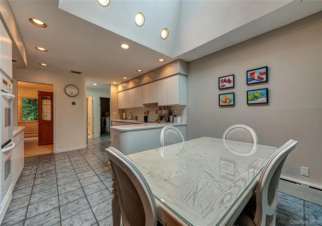 3rd image of 8 Woodvale Dr, Syosset, NY 11791 | MLS# 1017676