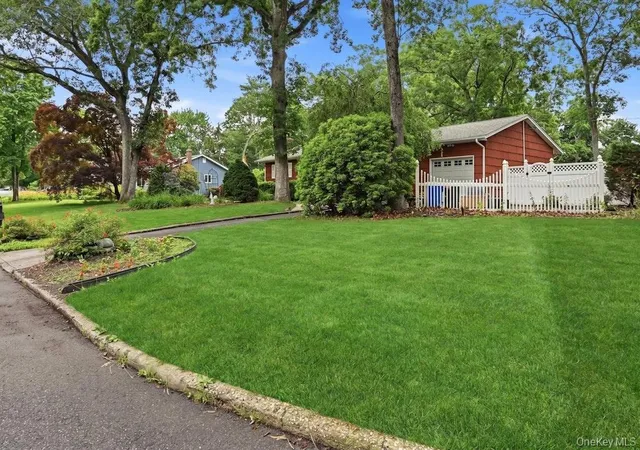 Homes for sale in Brookhaven, NY | 23 Flicker Dr, Brookhaven, NY 11953 | MLS# 1017701