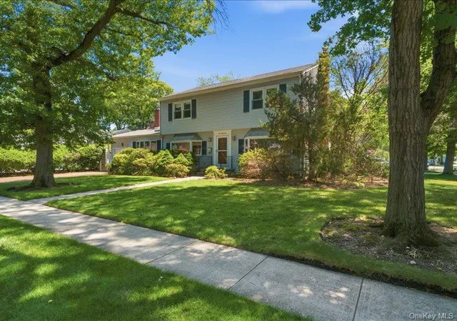 2nd image of 100 Bayberry Ave, Garden City, NY 11530 | MLS# 1017702