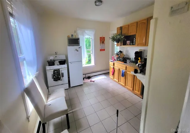 2nd image of 18 Grant St, Poughkeepsie, NY 12601 | MLS# 1017704