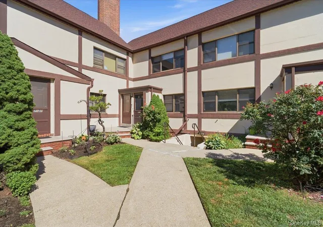 1st image of 107 15Th St #E2, Hempstead, NY 11530 | MLS# 1017706