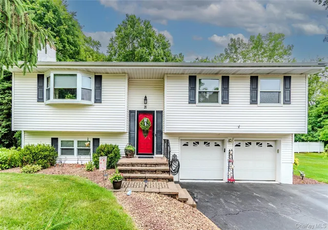 2nd image of 20 Kendell Dr, Wappingers Falls, NY 12590 | MLS# 1017707