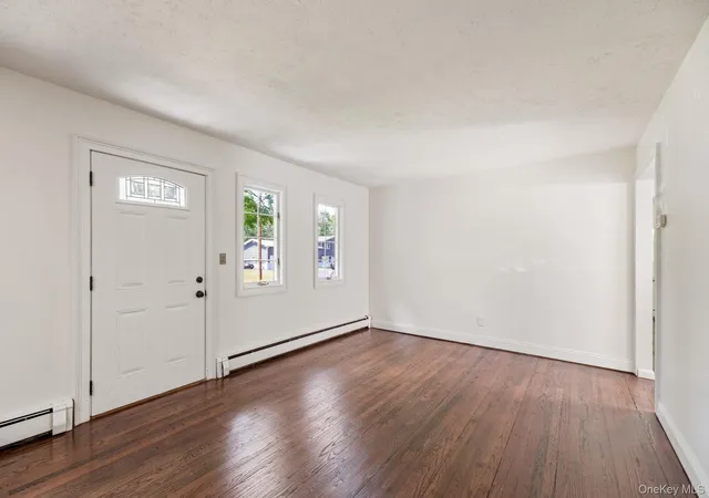 Photo 3 of Sale Pending at 326 Lake Vue Dr, Montgomery, NY 12549 | MLS# 1017711 | Listing updated on 2026-08-05