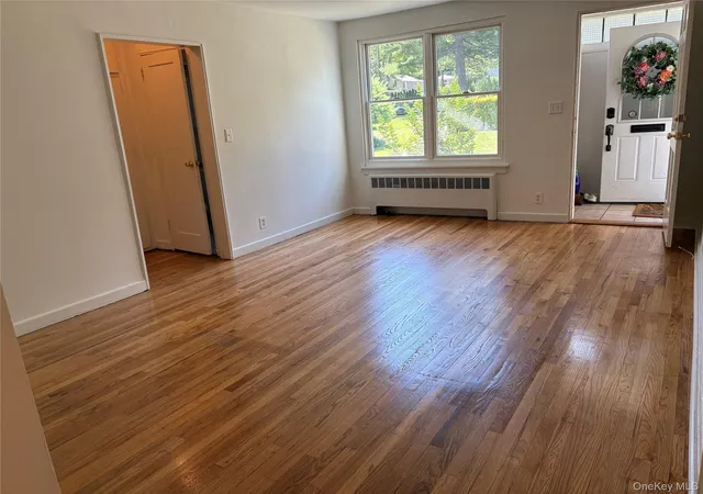 3rd image of 52 L Gln Keith Rd, Glen Cove, NY 11542