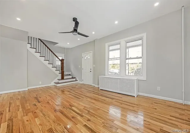 3rd image of 7 Continental Hl, Glen Cove, NY 11542 | MLS# 1017722