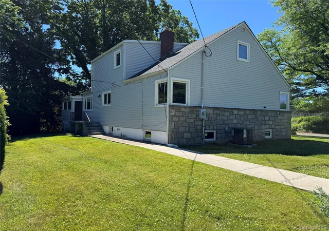 3rd image of 25 Alta Pkwy, Mount Vernon, NY 10552 | MLS# 1017725