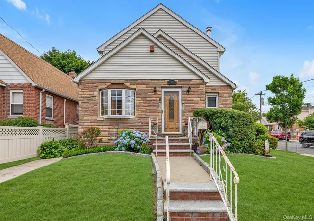 20th image of 29 43 201 St, New York, NY 11360 | MLS# 1017734