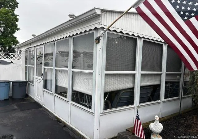 Homes for sale in Babylon, NY | 45 W Clearwater Rd, Babylon, NY 11757 | MLS# 1017755
