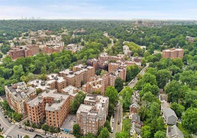 15th image of 280 Bronxville #8B, Yonkers, NY 10708 | MLS# 1017760