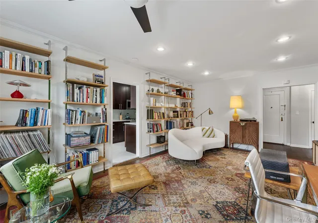 2nd image of 280 Bronxville #8B, Yonkers, NY 10708 | MLS# 1017760
