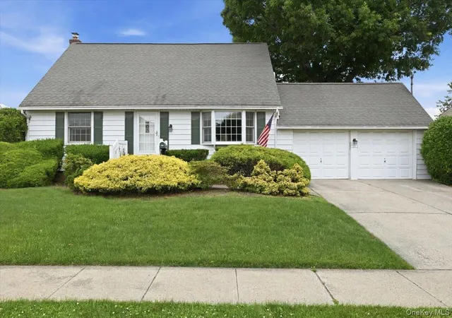 Homes for sale in Oyster Bay, NY | 207 Sullivan Ave, Oyster Bay, NY 11735 | MLS# 1017770