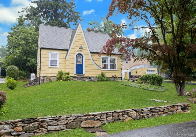 1st image of 49 Lakeview Dr, Putnam Valley, NY 10579 | MLS# 1017774