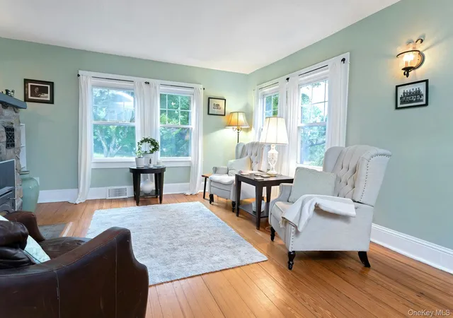 4th image of 49 Lakeview Dr, Putnam Valley, NY 10579 | MLS# 1017774