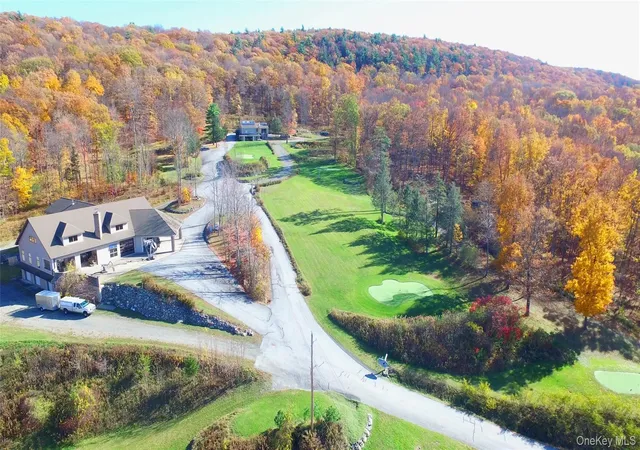 Photo 3 of Single family home for sale at 58 Strang Ln, Warwick (town), NY 10990 | MLS# 1017795 | Listing updated on 2026-07-28