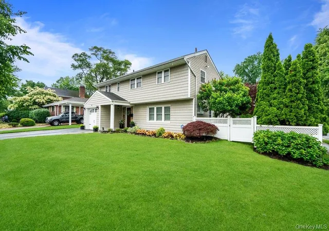 3rd image of 80 Joyce Rd, Oyster Bay, NY 11803 | MLS# 1017800