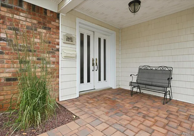 3rd image of 2461 Riviera Ln, Hempstead, NY 11710 | MLS# 1017807